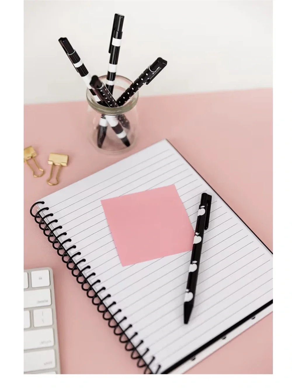 kate spade Black & White Patterned Ink Pen Set